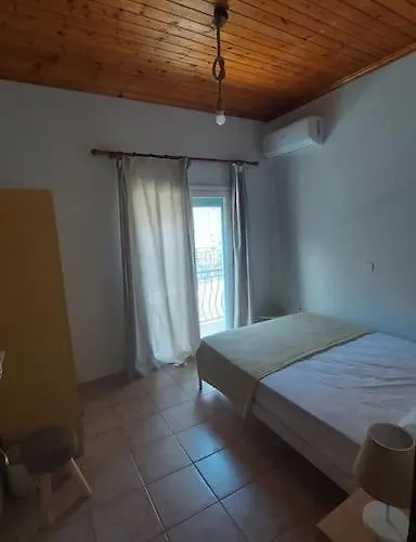 Holiday home Colorful 2-bedroom House In Gaios